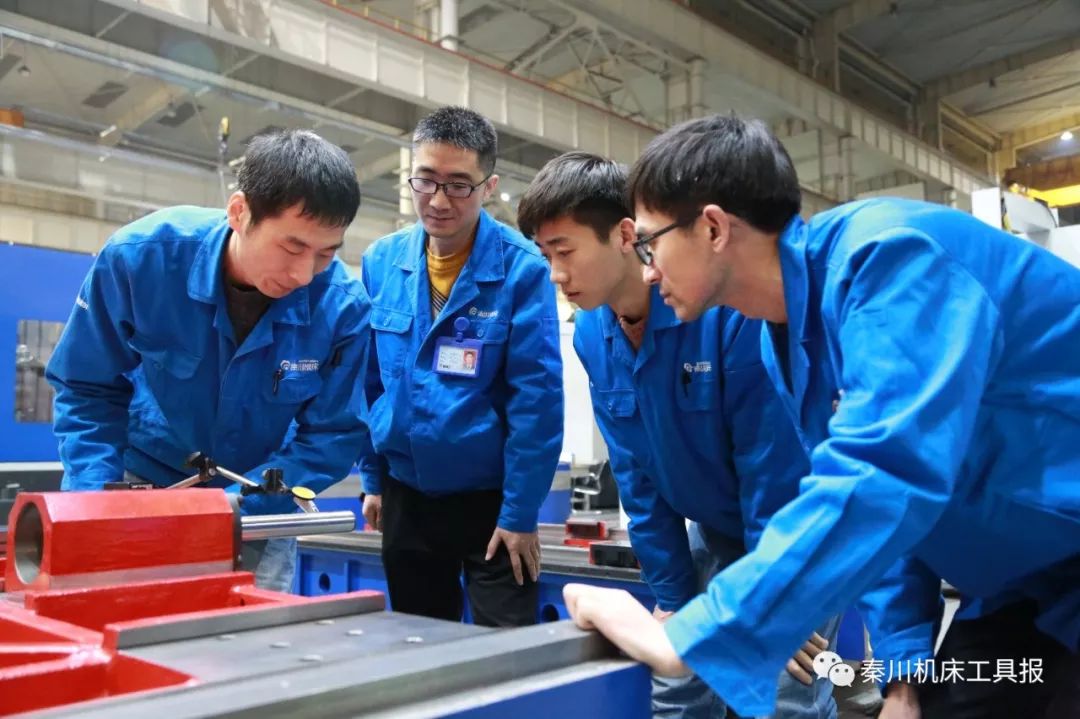 技術(shù)人員下基層  服務(wù)一線保進(jìn)度  引領(lǐng)創(chuàng)新創(chuàng)造新氣象