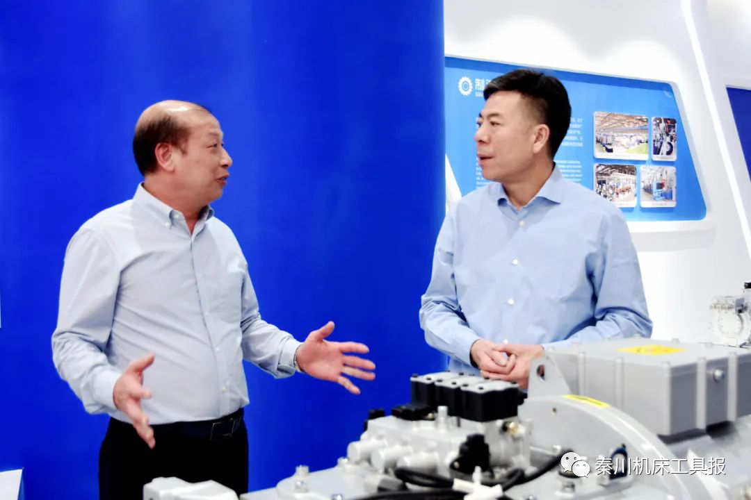 嚴(yán)鑒鉑董事長(zhǎng)會(huì)見(jiàn)廣州數(shù)控董事長(zhǎng)何敏佳