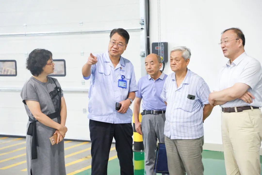 中國工程院制造業(yè)研究室主任屈賢明一行到秦川集團調(diào)研