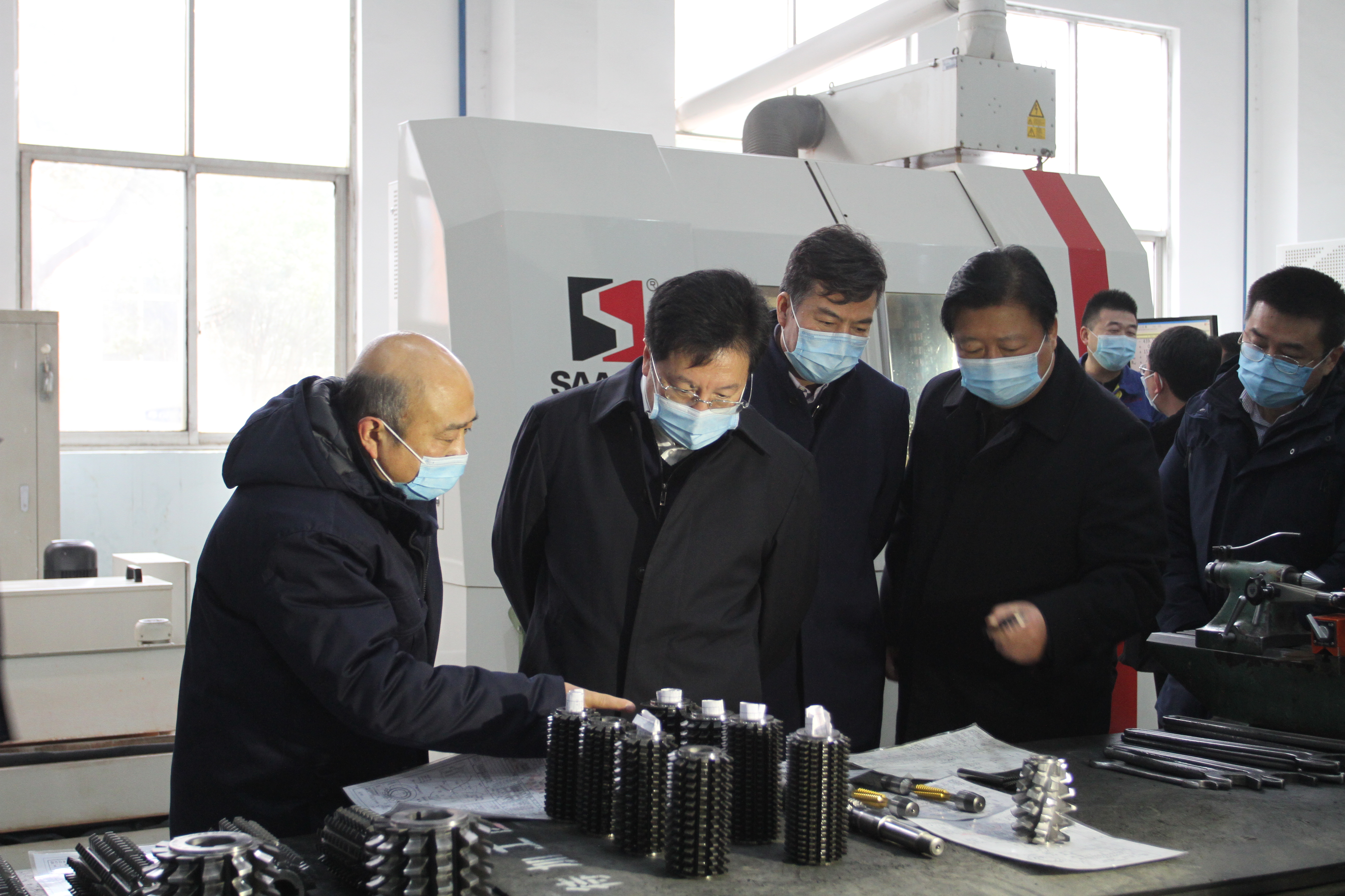 陜西省委副書(shū)記胡衡華蒞臨秦川集團(tuán)在漢企業(yè)調(diào)研