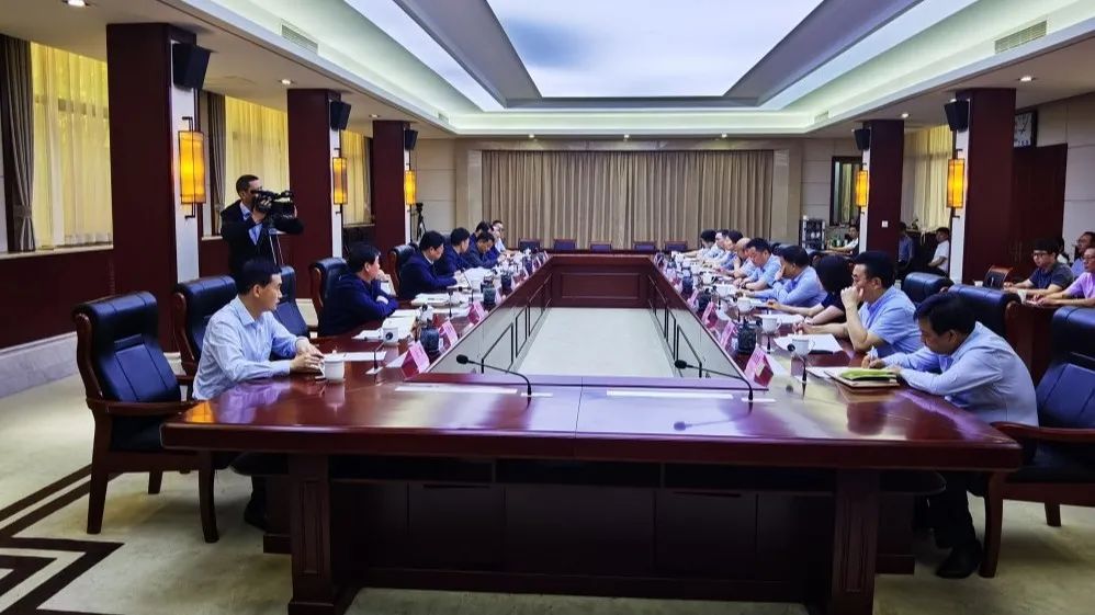 ?嚴(yán)鑒鉑董事長與漢中市委市政府座談交流