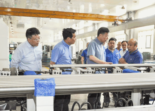 嚴鑒鉑赴漢中片區(qū)企業(yè)調(diào)研指導工作