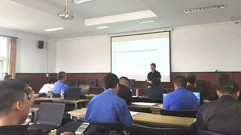 【漢江工具】開展“學(xué)以致用 精技強能”數(shù)控編程專項培訓(xùn)